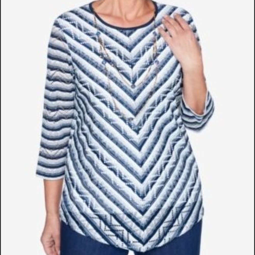 NWT Alfred Dunner Women's Top with Necklace